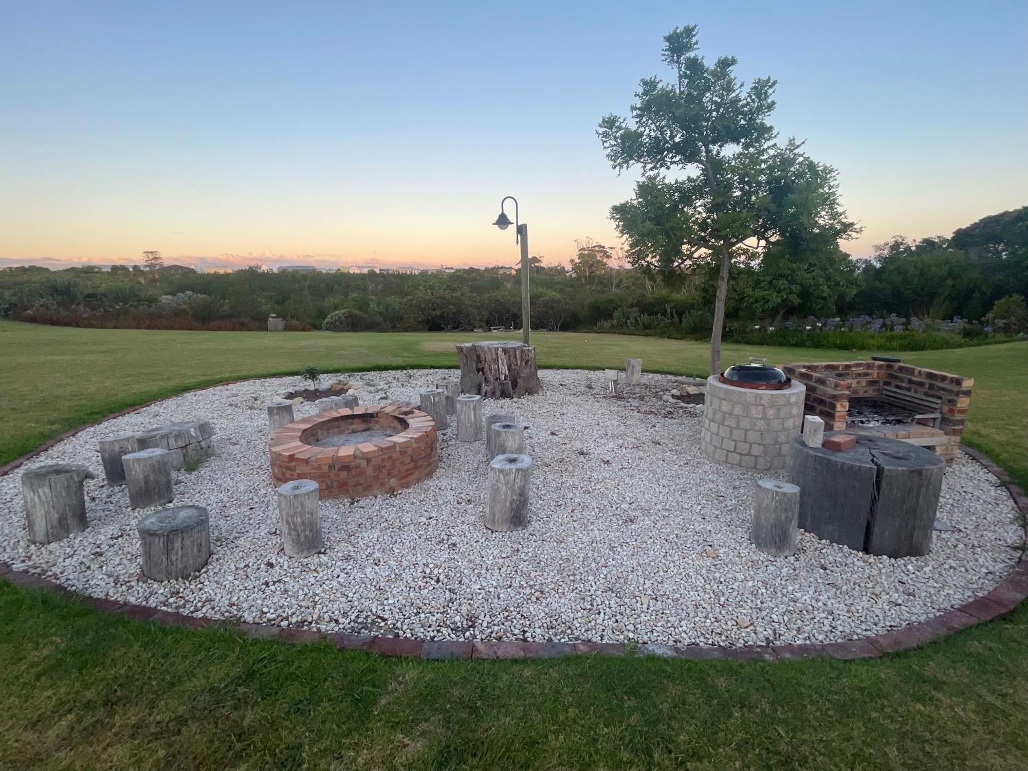 Gemstone Farm Bed & Breakfast Plettenberg Bay Exterior foto